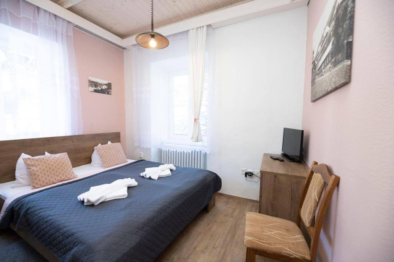 Hotel Dzban Karlova Studánka Exteriör bild