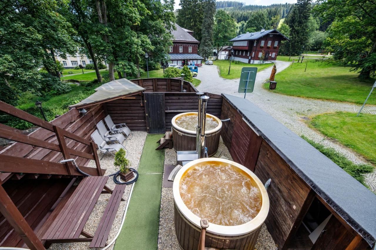 Hotel Dzban Karlova Studánka Exteriör bild