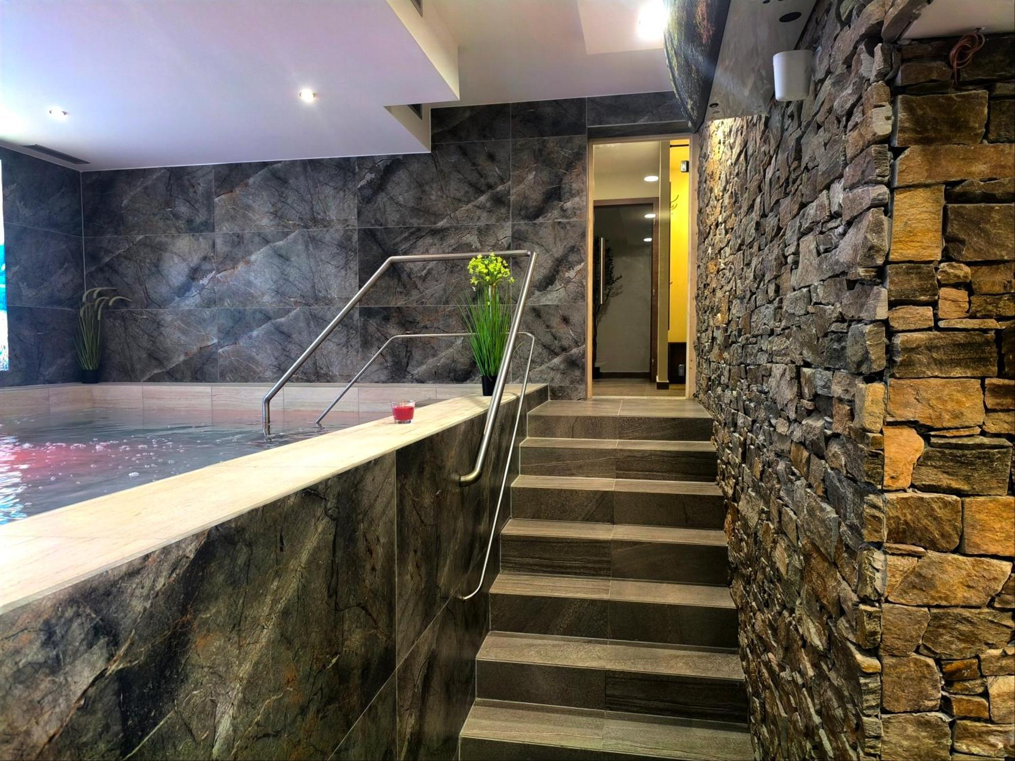 Hotel Dzban Karlova Studánka Exteriör bild
